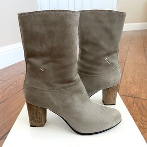 Grey Suede CoSTUME NATIONALS Boots